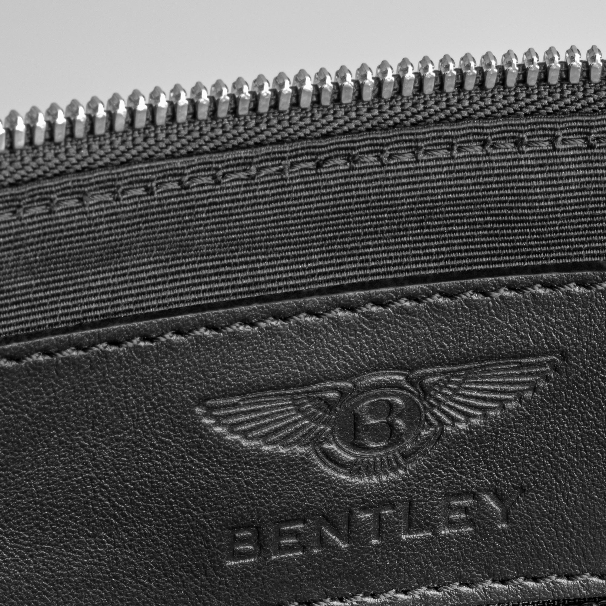 Bentley Heritage Wash Bag – The Bentley Collection