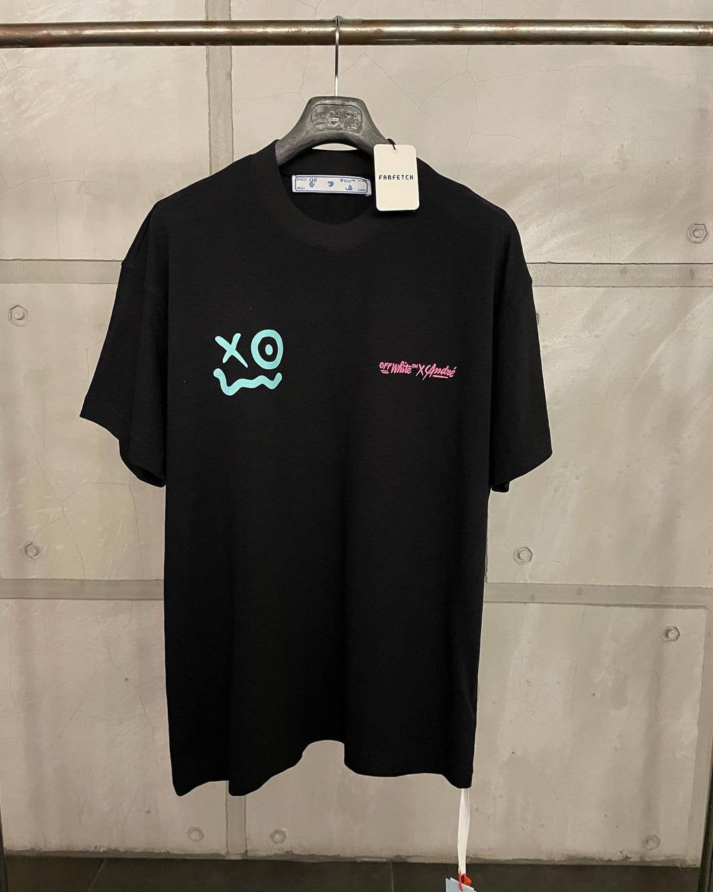 off-white  spray design shirt xs