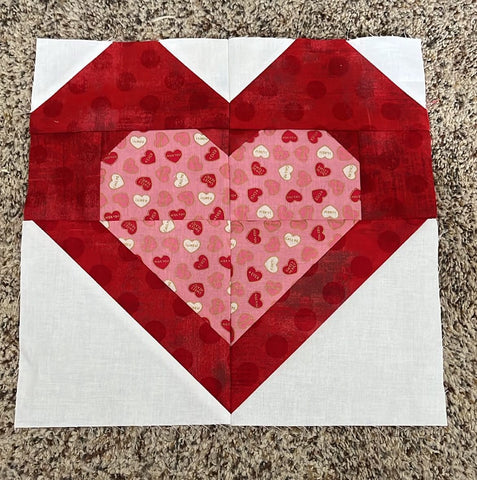 Hearts Together quilt block by @JulieThompson9446