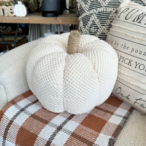 XL White Pumpkin - West Rowe