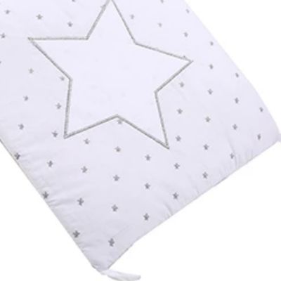 Tour de lit bébé étoile – Motif brodé pour lit bébé garçon ou fille