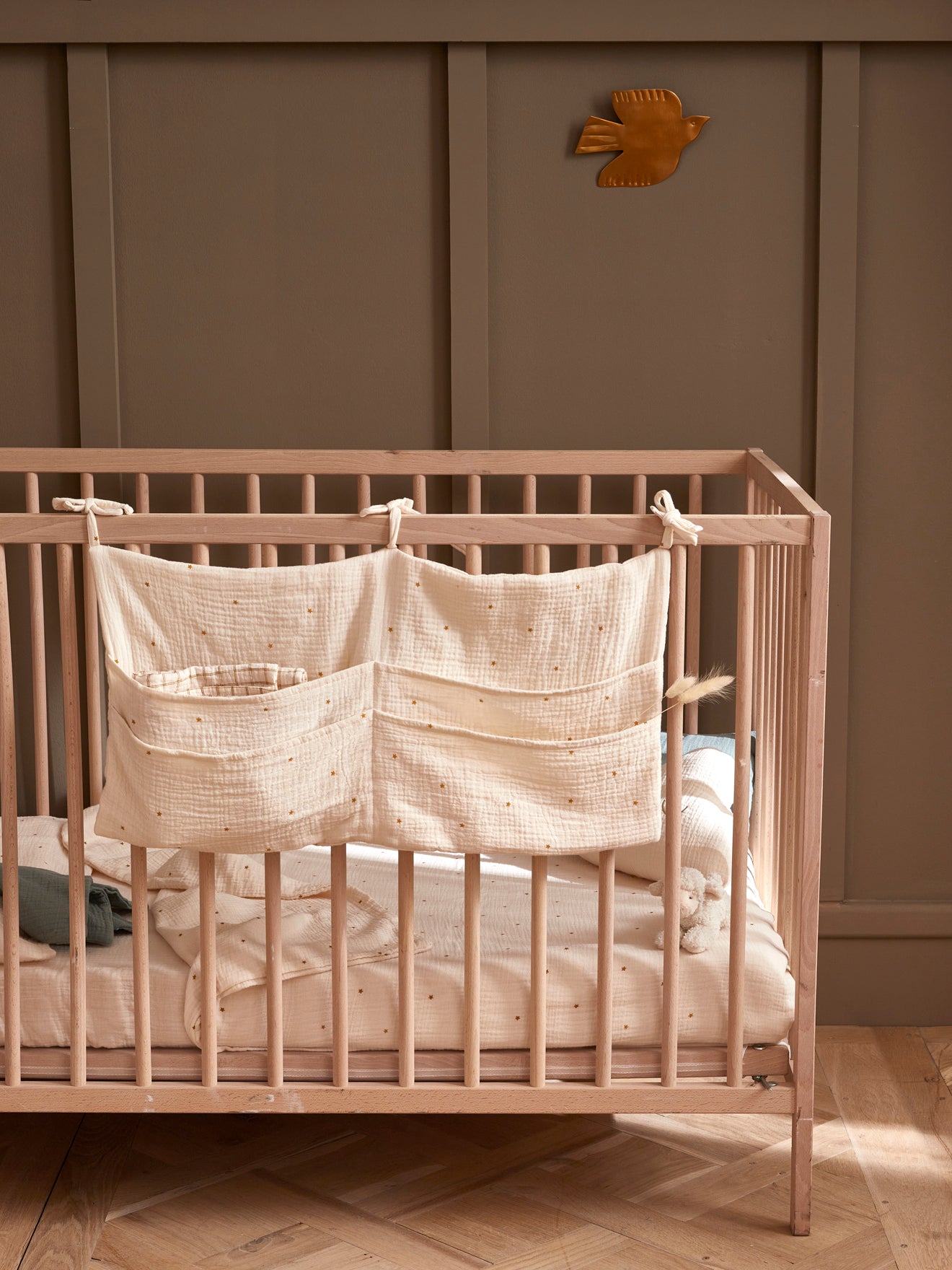 Tour de lit bébé en gaze de coton bio avec broderie lurex