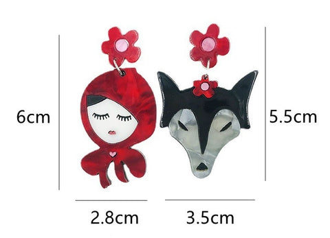 Brinco Infantil Assimétrico Chapeuzinho Vermelho e Lobo Mal