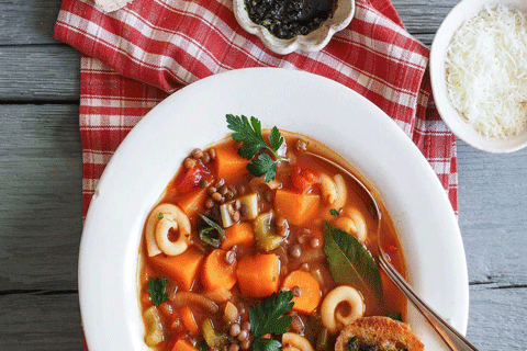 Kuerbis-Berglinsen-Minestrone