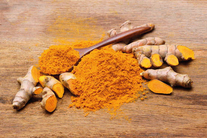 s-blog-curcuma-wurzel-und-pulver-curcumin-GettyImages-531604966.jpg__PID:9fec47cf-97b1-4052-bf97-0cd6e7ec00f4