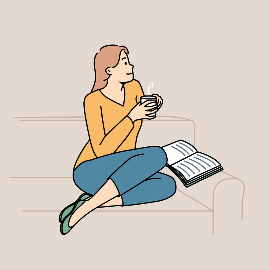 s-blog-frau-auf-couch-tee-trinken-und-lesen-grafik-GettyImages-1700847497.jpg__PID:2b23a3c6-2268-43cb-986f-143da5e103a5