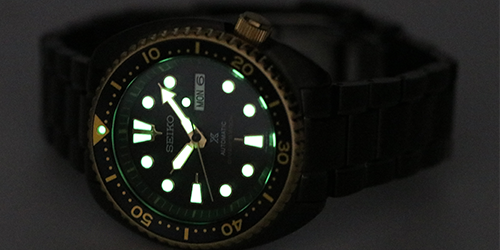 The Seiko automatic dive watch and its glow in the dark feature