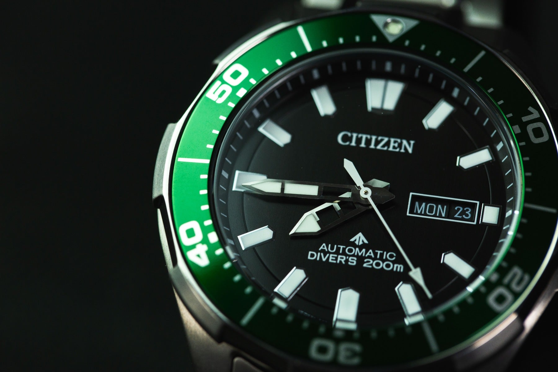 Citizen Promaster Marine NY0071-81E detail