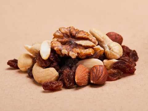 nuts and raisins healthy mix