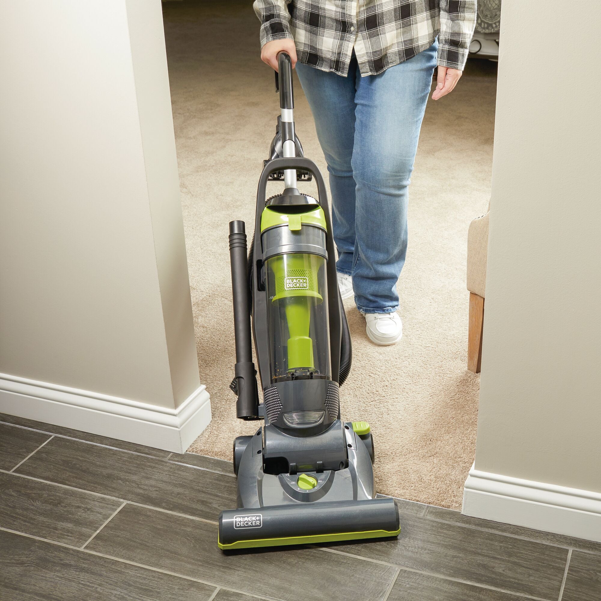 Upright Vacuum With Anti-Allergen Hepa Filter