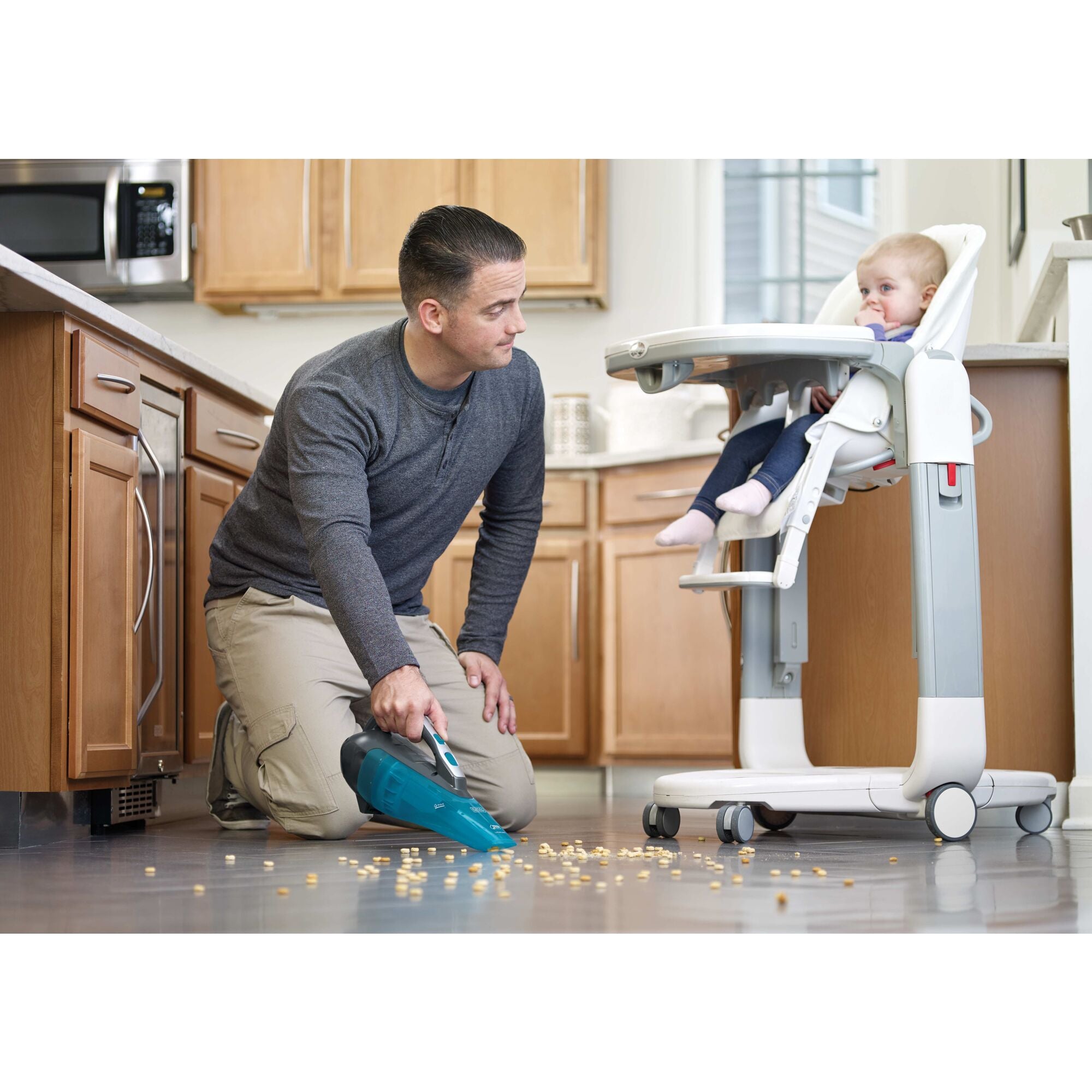 dustbuster® Handheld Vacuum | BLACK+DECKER