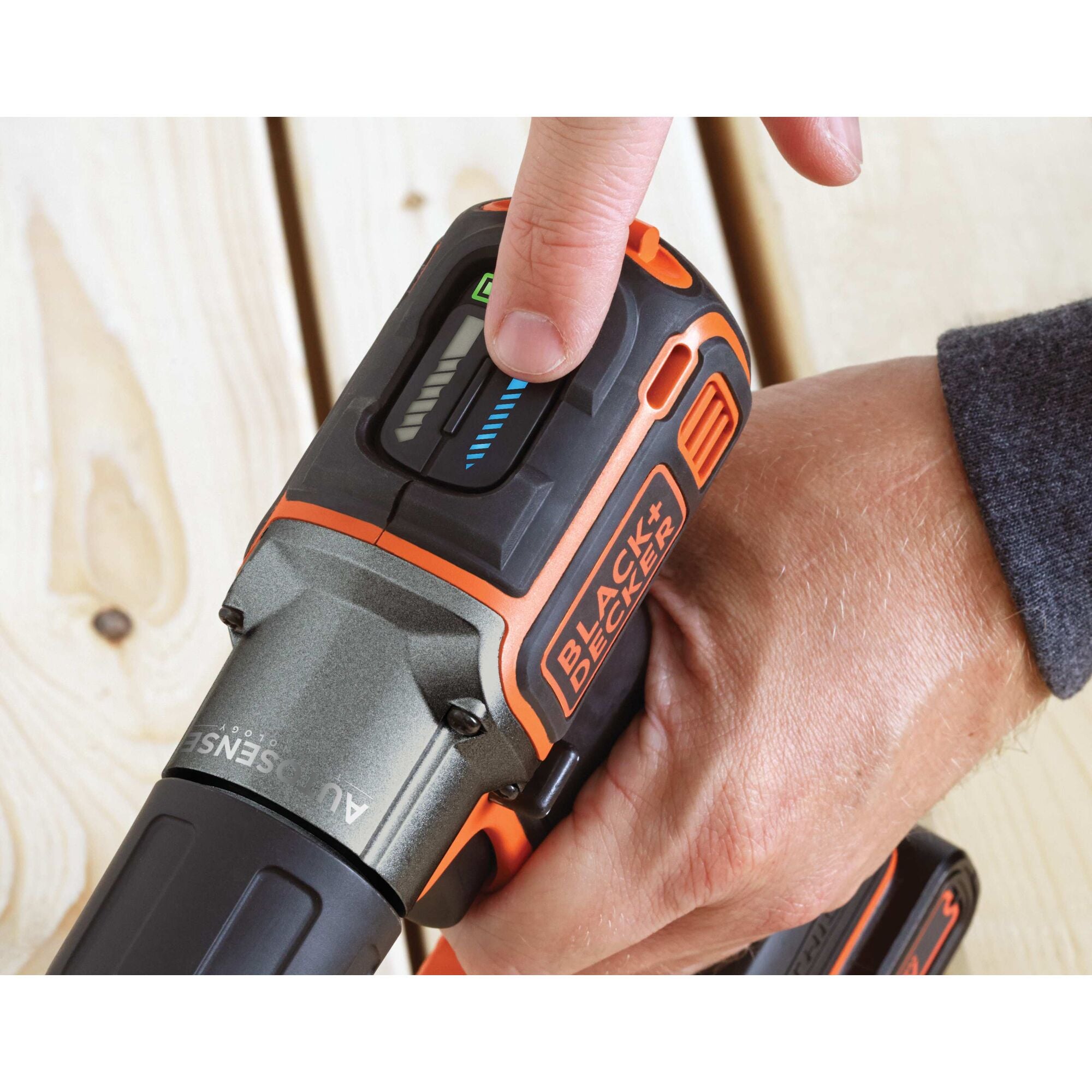 20V Max Powerconnect 3/8 In. Cordless Drill/Driver With Autosense Kit