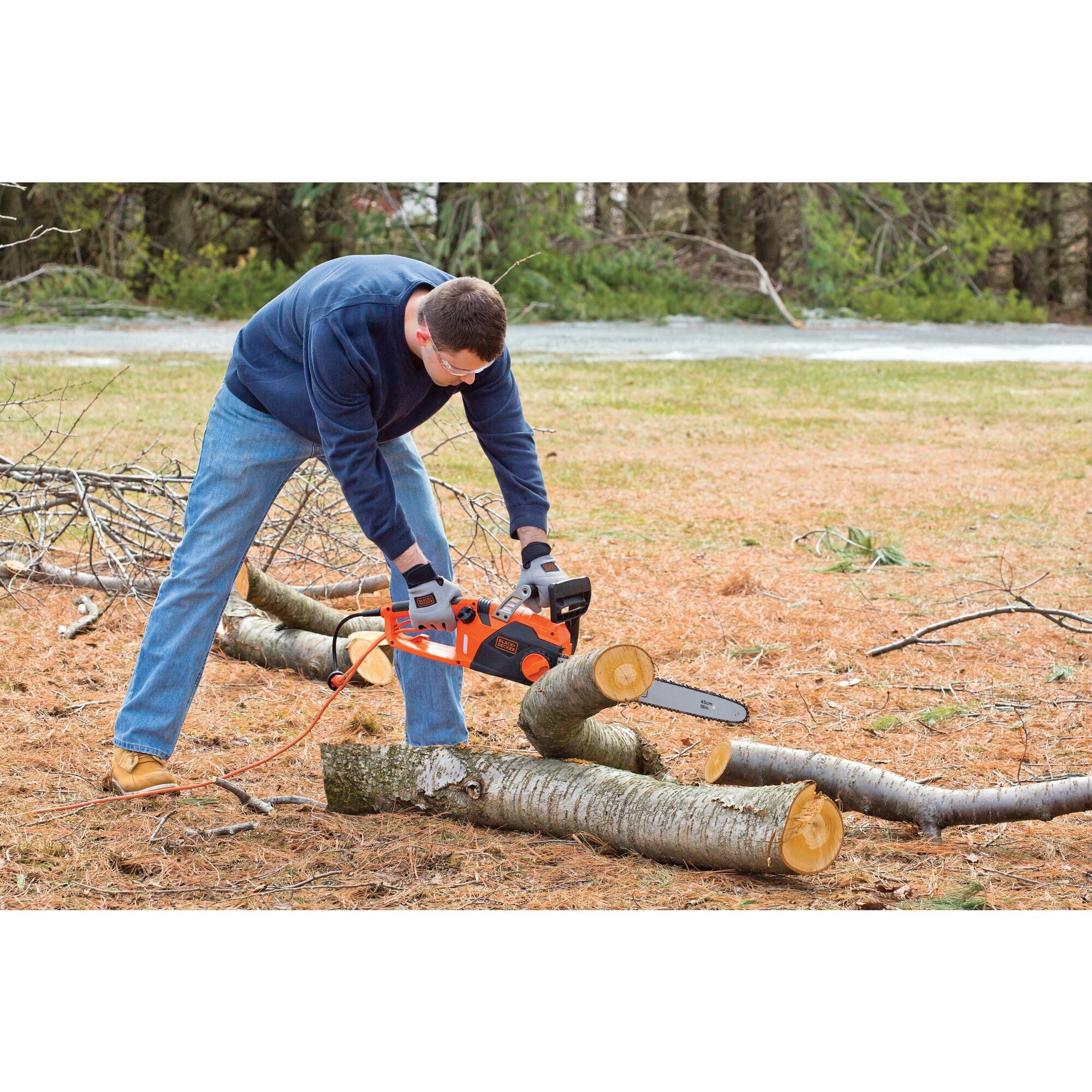 BLACK & DECKER CS1518 Corded Chainsaw,15A,18 in. G0417256