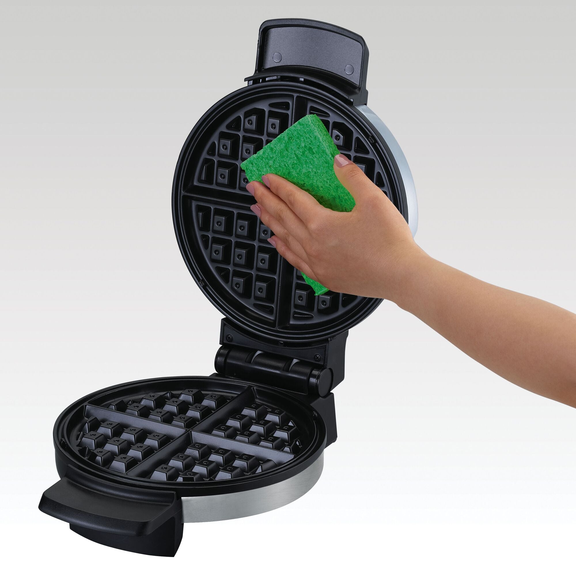 Black Decker Double Flip Waffle Maker: Unboxing & First