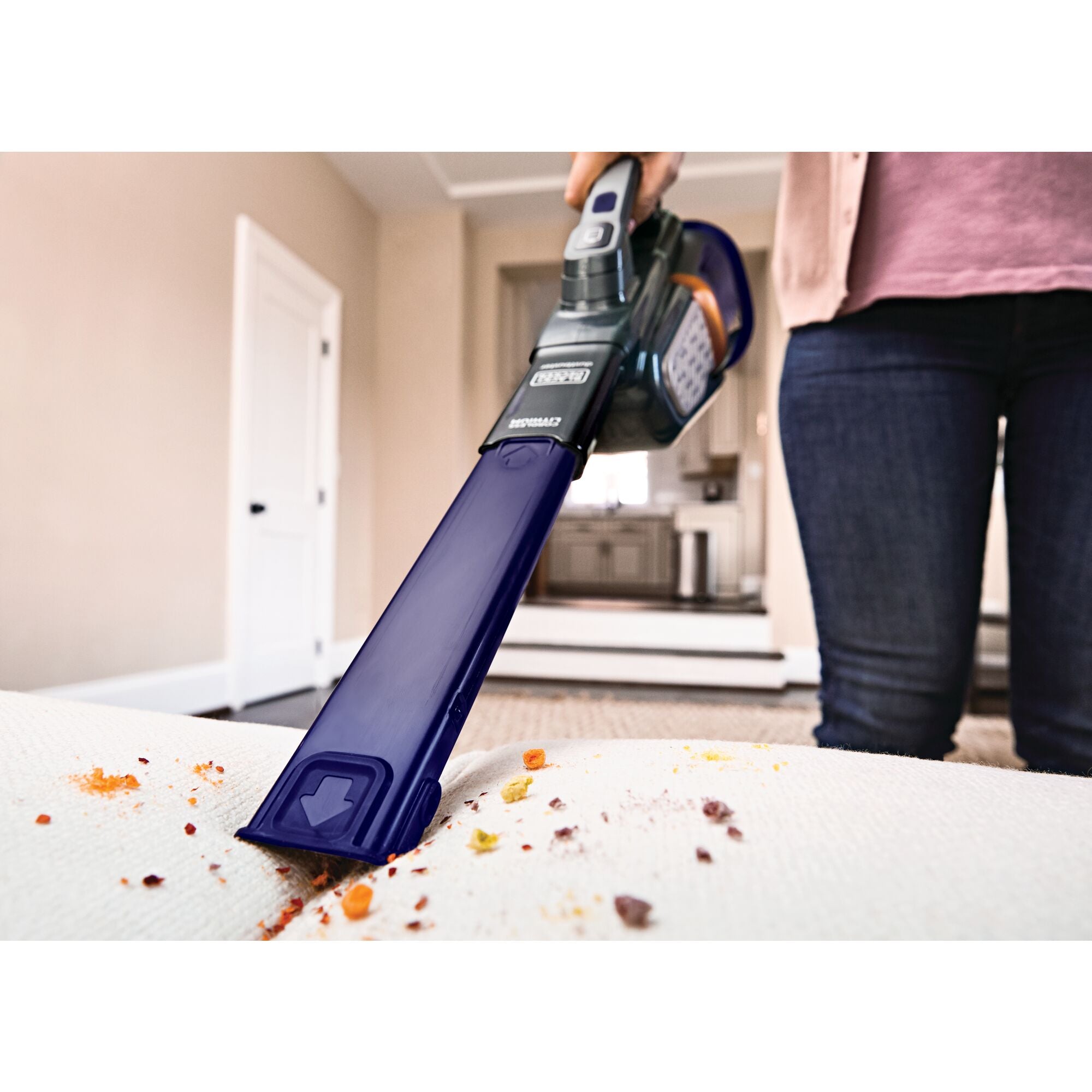 BLACK+DECKER dustbuster® furbuster™ Cordless Handheld Vacuum includes vacuum, built-in crevice tool, motorized pet brush, washable filter and prefilter and charger