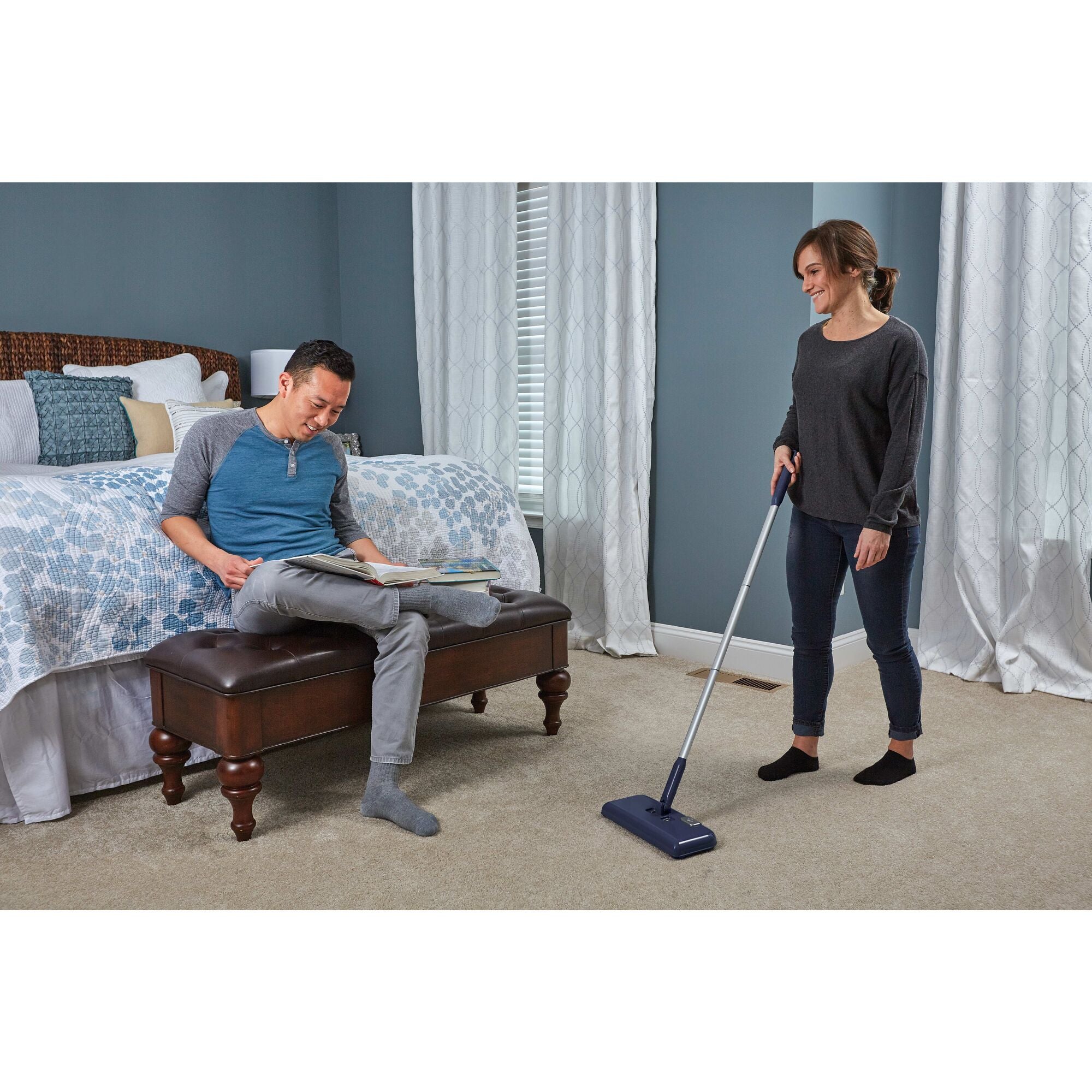 Black + Decker Lithium Powered Floor Sweeper