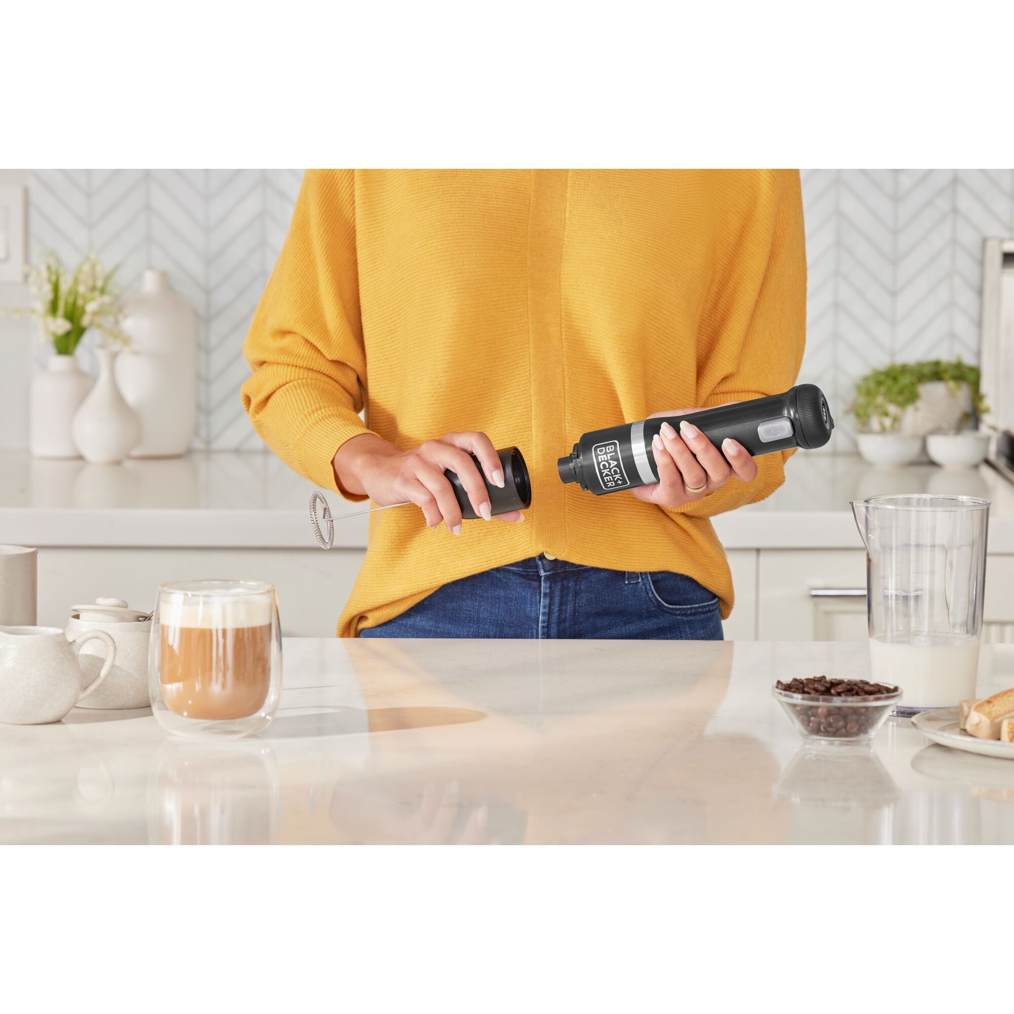 Black & Decker BCKM101WH Kitchen Wand Whisk Attachment