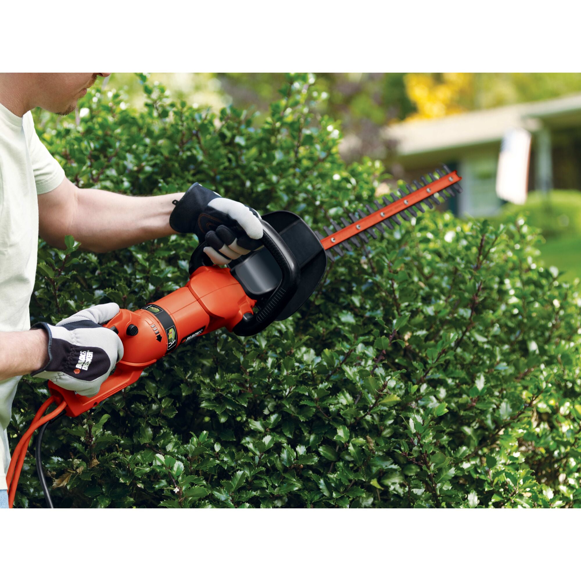 Black & Decker 24 Hedge Trimmer with Rotating Handle, Black/Orange