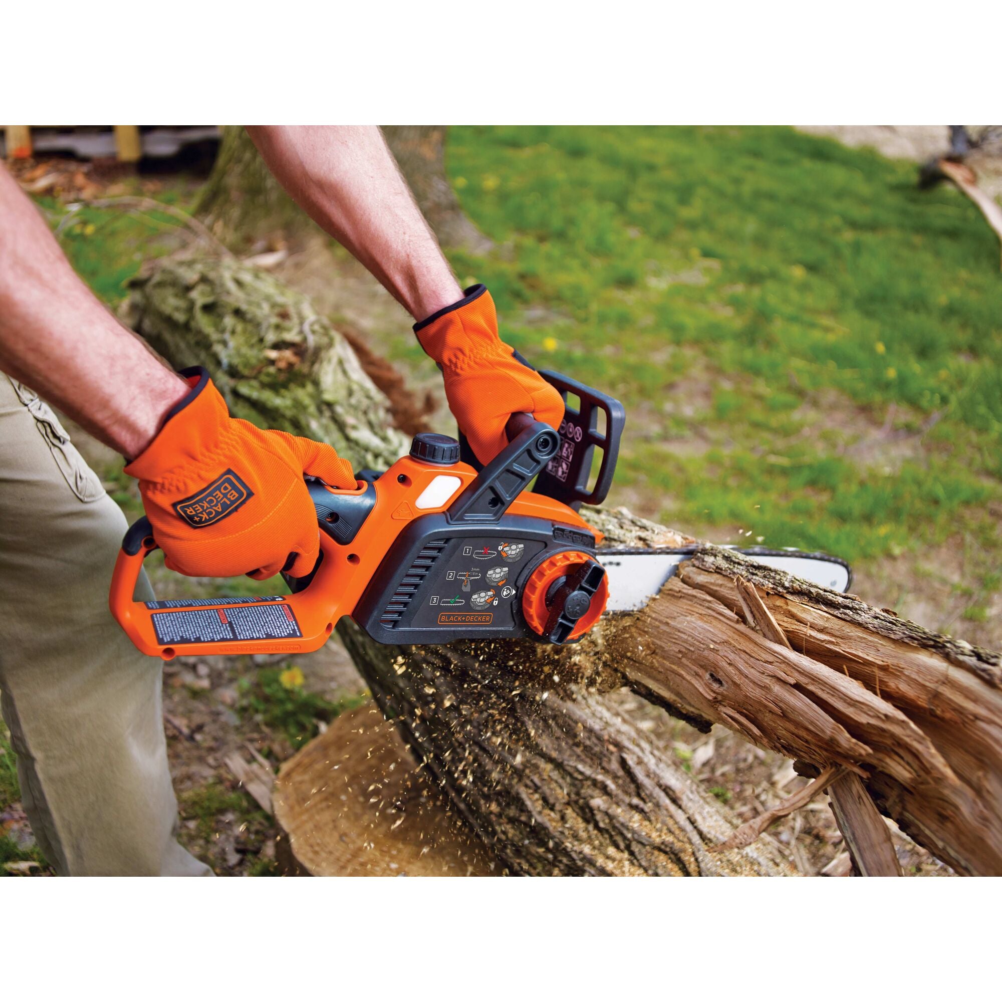 Black & Decker 40V MAX Cordless 12 in. Chainsaw - LCS1240 