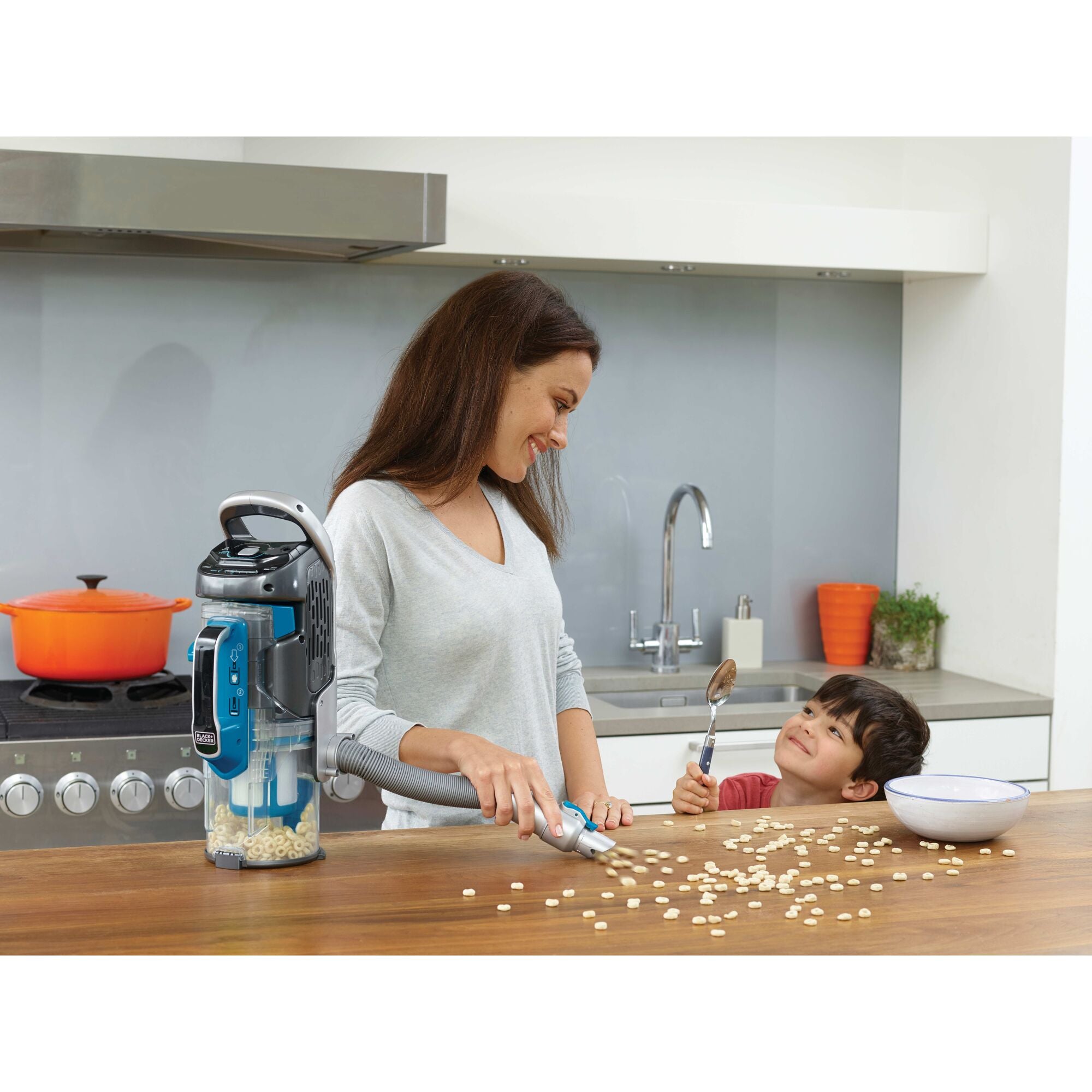 BLACK+DECKER™ Powered Scrubbers 