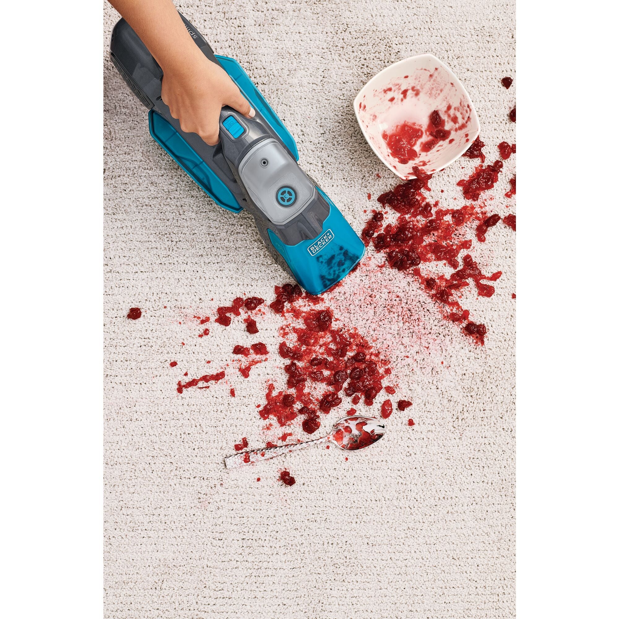 BLACK+DECKER BHSB315JF spillbuster™ Cordless Spill + Spot Cleaner With Extra Filter view 4