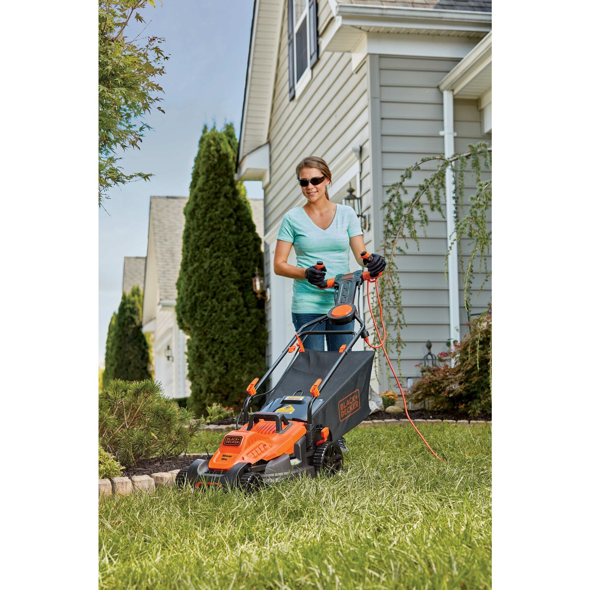 BLACK+DECKER EM1500 10 Amp, 15 Corded Mower with Edge Max