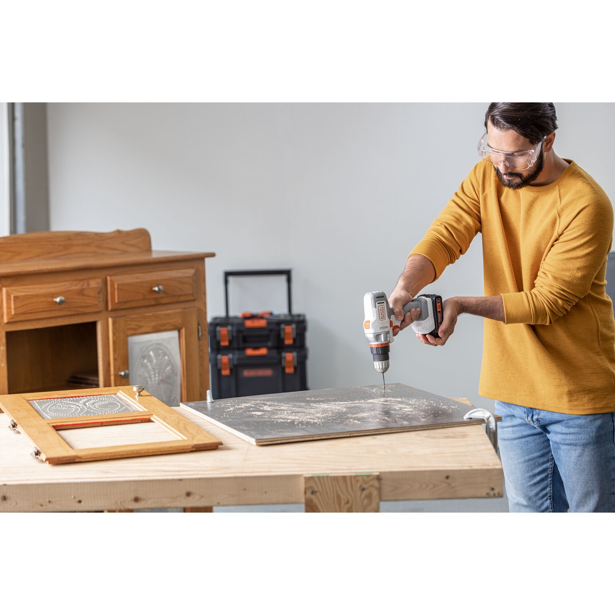  BLACK+DECKER 20V MAX MATRIX Cordless Drill/Driver Kit, White  and Orange with Matrix Jig Saw Attachment For Cordless Drill  (BDCDMT120WC1FF & BDCMTJS) : Everything Else