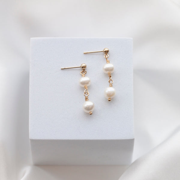 Sara Dainty Pearl Drop Earrings 