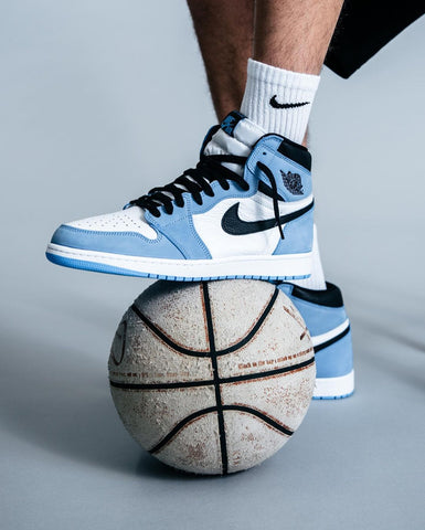 Air Jordan University Blue