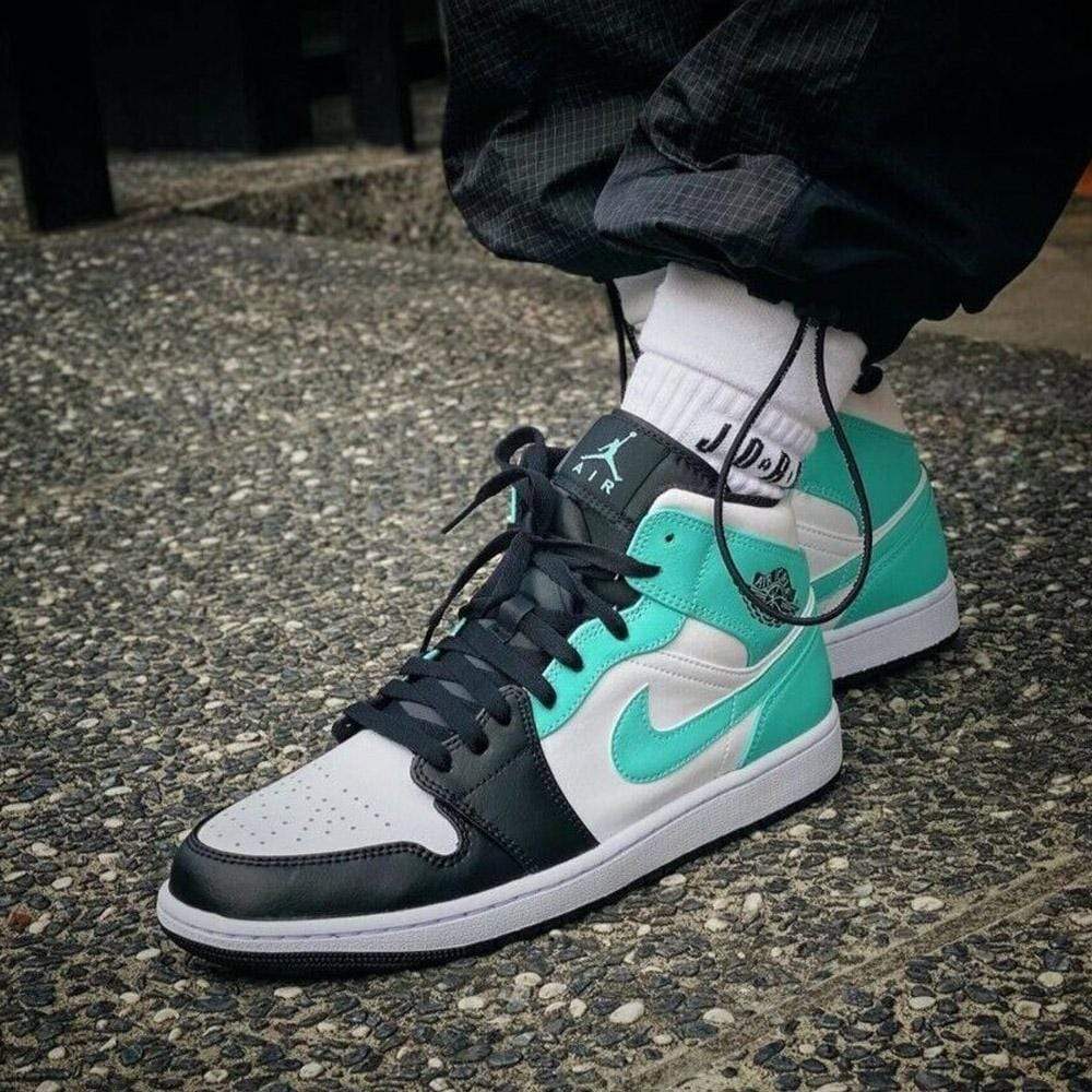 air jordan 1 mid igloo