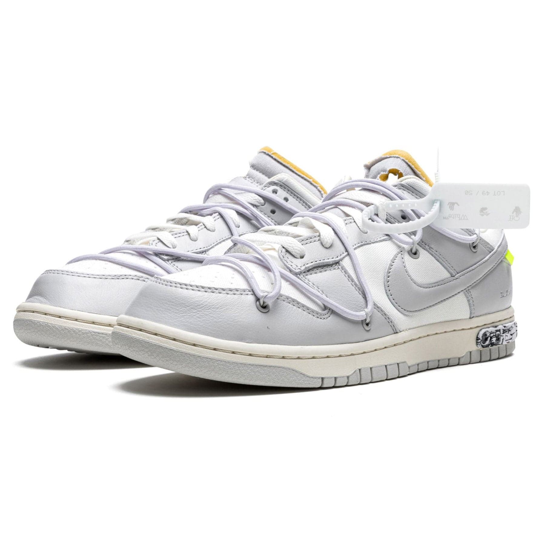 OFF WHITE  × NIKE DUNK LOW 49of50