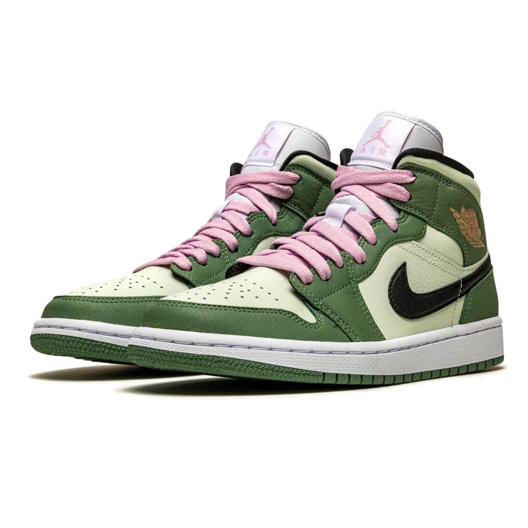 green pink jordan 1