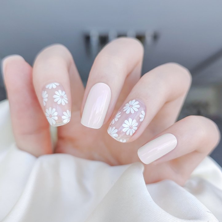 August Nails QUINNAS SWEET DAISY Semi-Cured Gel Nail Wraps, Semi Cured Gel Nail Strips【BUY ANY 2 NAIL KITS GET FREE UV LAMP】- NG200210