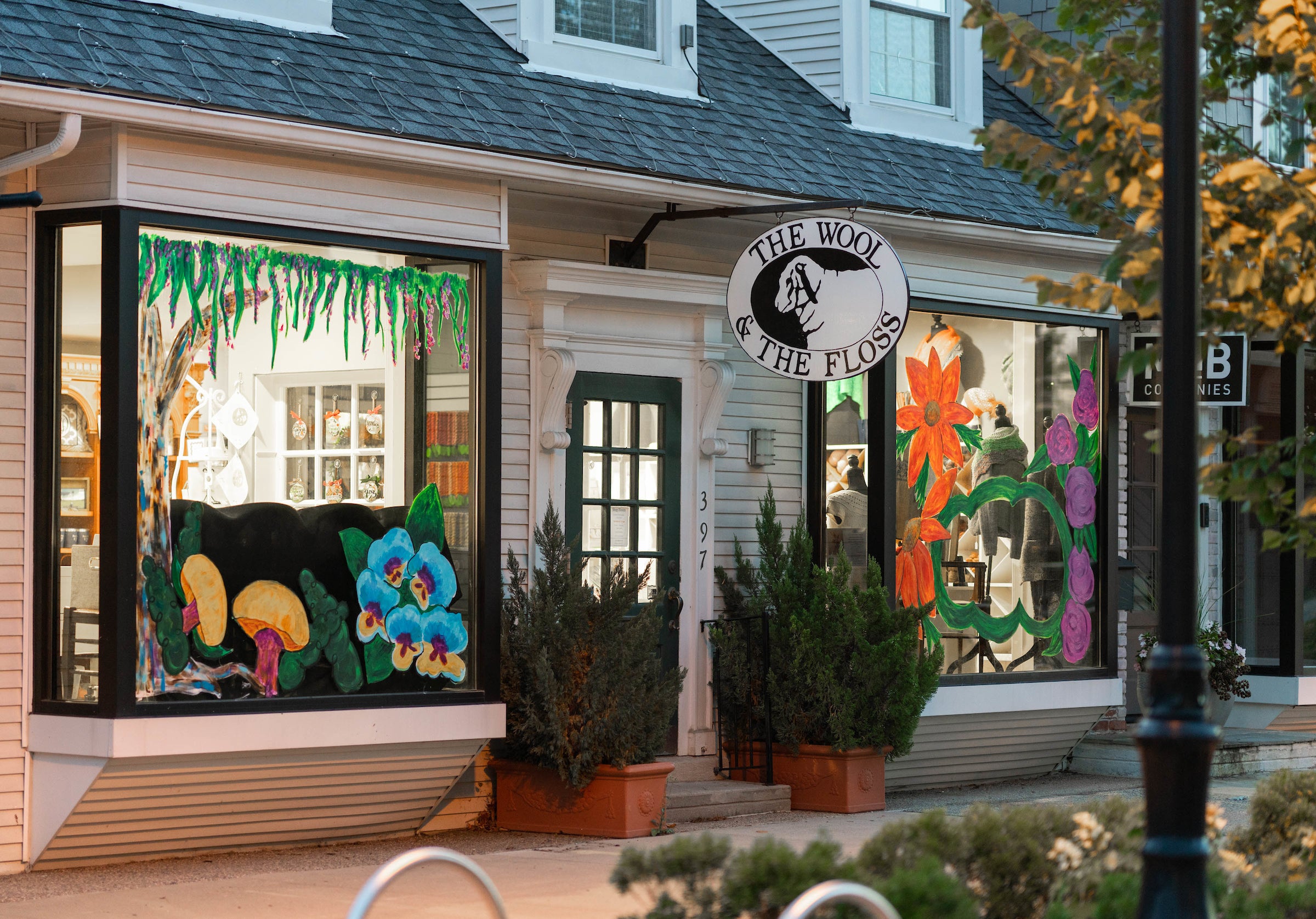 the wool and the floss needlepoint shop exterior.jpg__PID:2c7b984f-69ac-4a85-aa33-2b4f515f0334