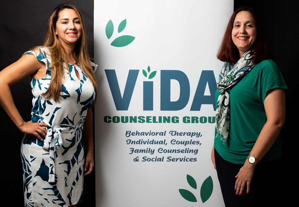 Terapeuta experto que brinda una sesión de asesoramiento individual en Vida Counseling Group en Miami