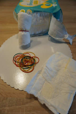 Make diaper cake yourself step 5