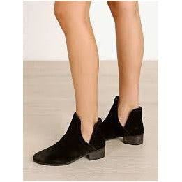 Matisse Pronto Bootie in Black – A 