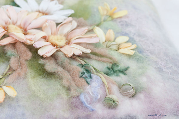 Making Daisy buds with silk ribbon