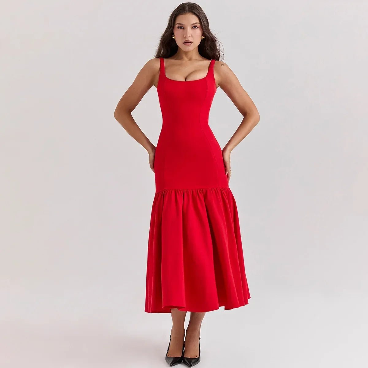Elegant Plunge Maxi Dress for Summer Parties - Image 6