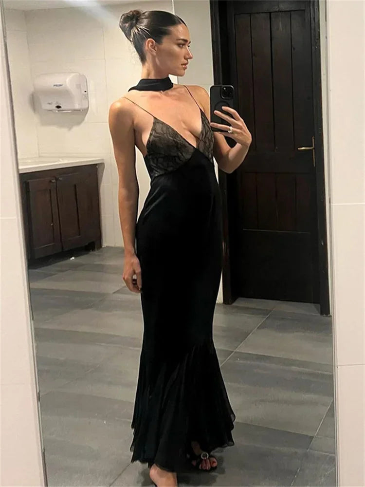 Elegant Backless Lace Halter Maxi Dress for Women - Image 5