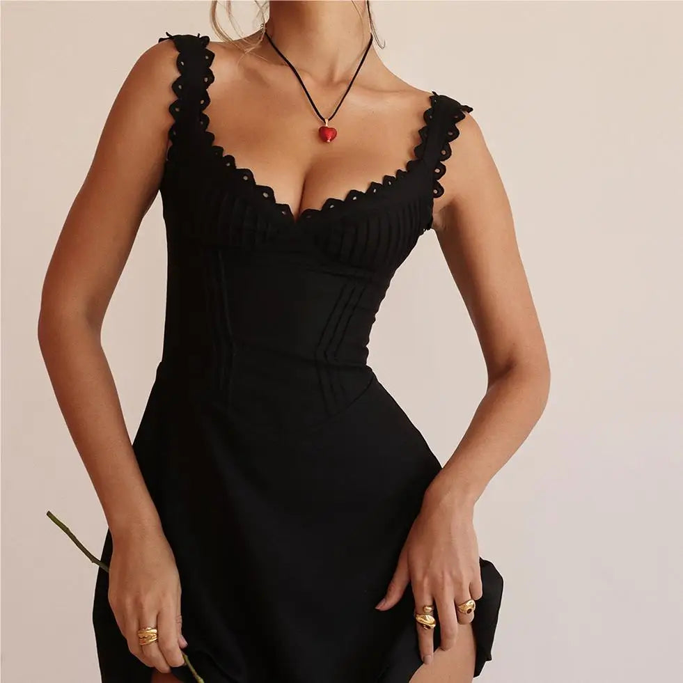 Elegant White Lace Bodycon Mini Dress for Summer Parties - Image 3