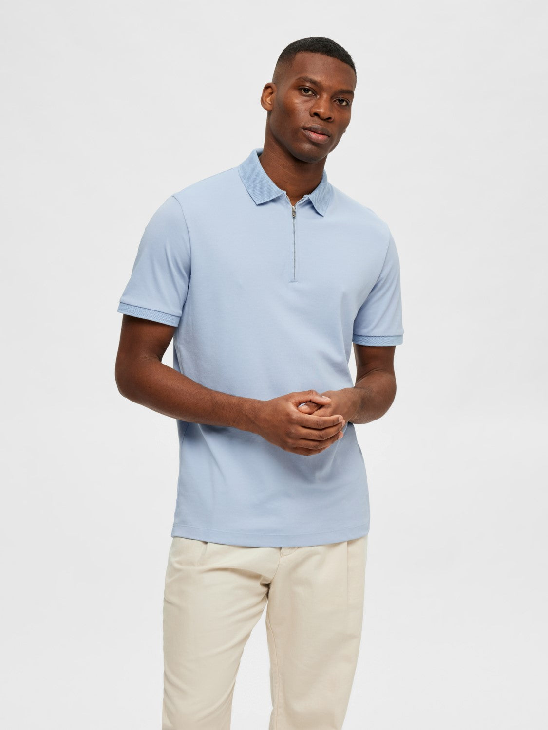 Se Selected - POLO SHIRT MED LYNLÅS hos Shop19