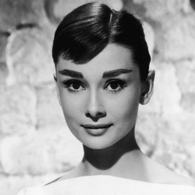Feminine pixie cut: history