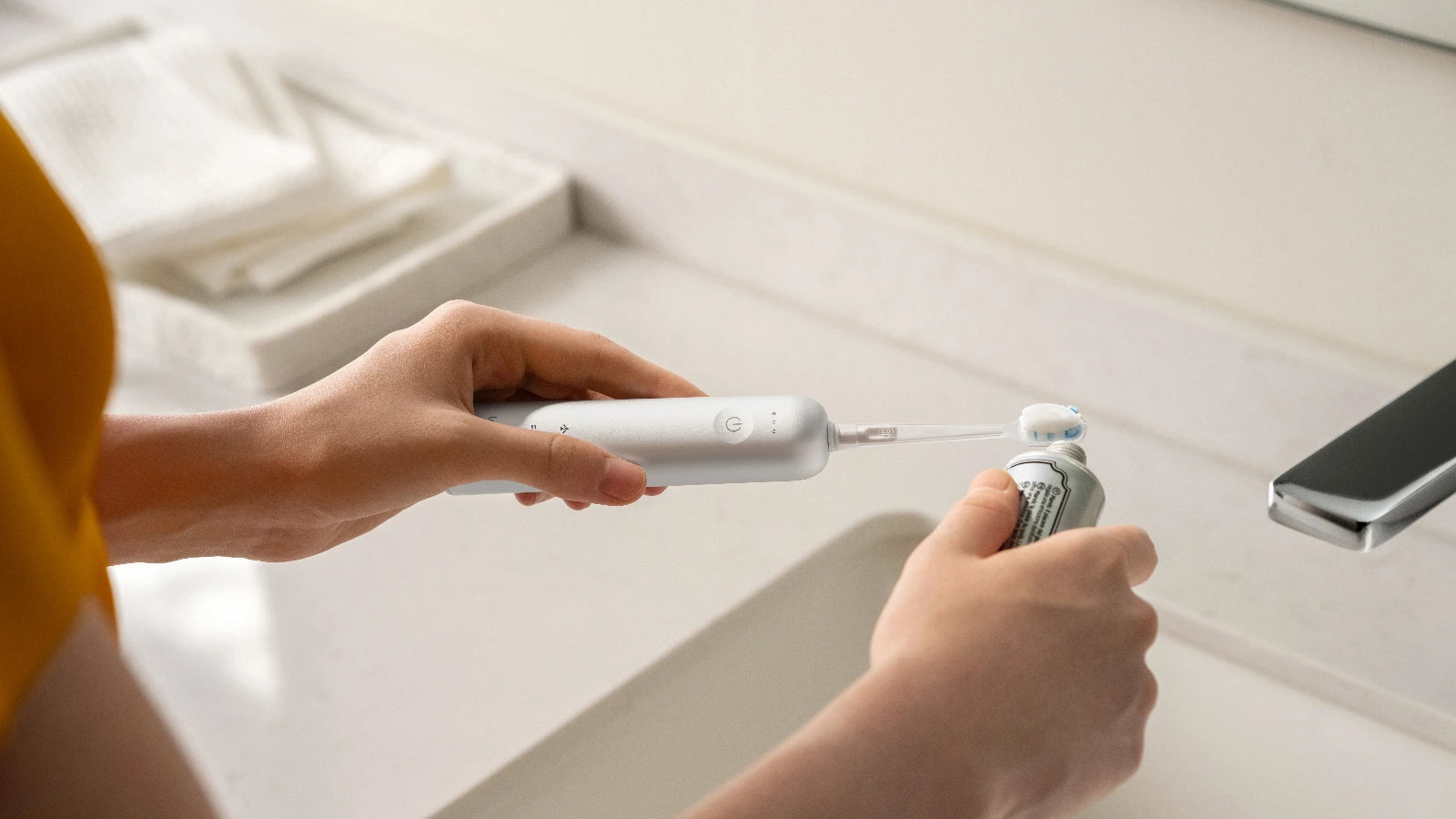 How do we define a good toothbrush?