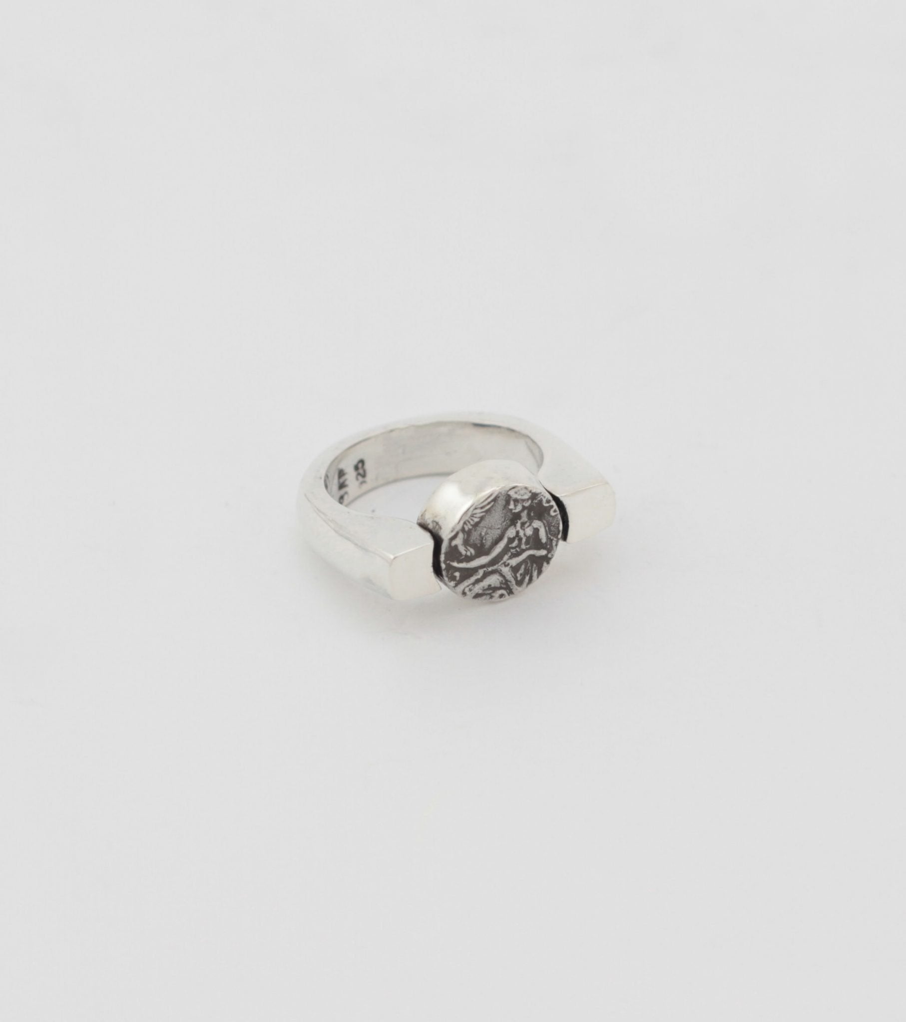 Minerva signet ring – Sar Jewellery