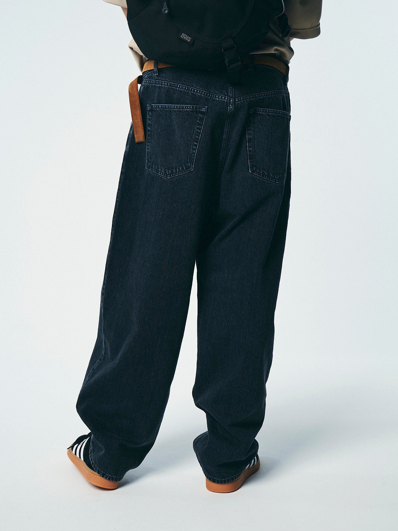 SEDAN ALL-PURPOSE OVAL LOGO DENIM PANT | ovale.eu