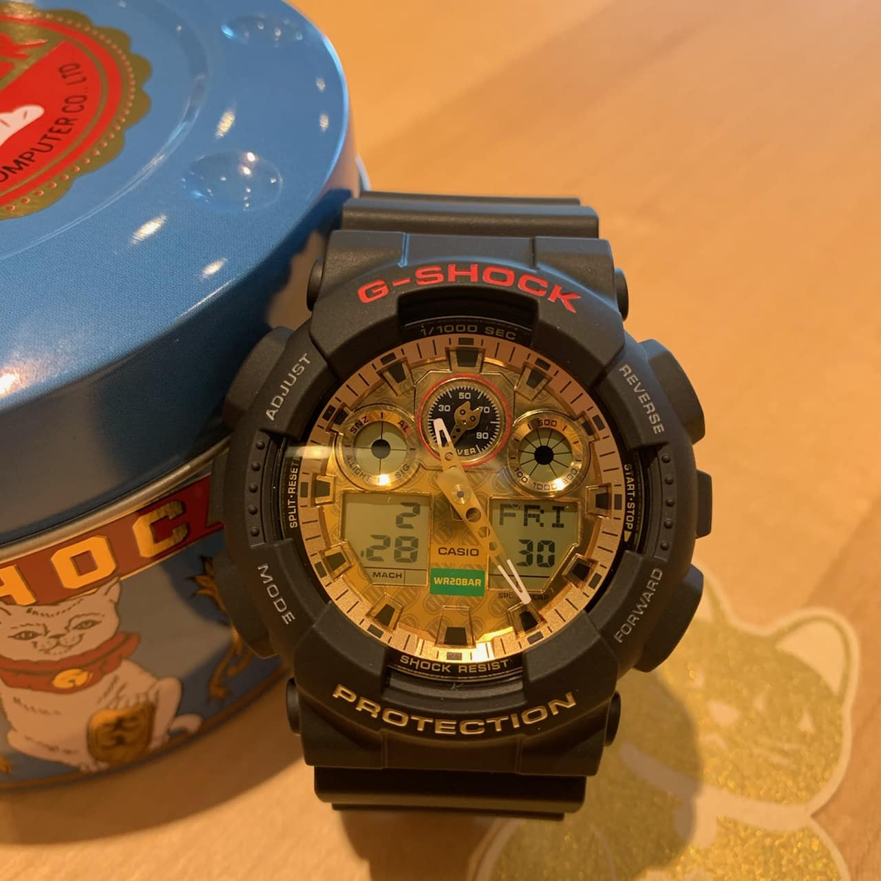 日本からの直送 日本製CASIO G-SHOCK招き猫モチーフ GA-100TMN-1AJR