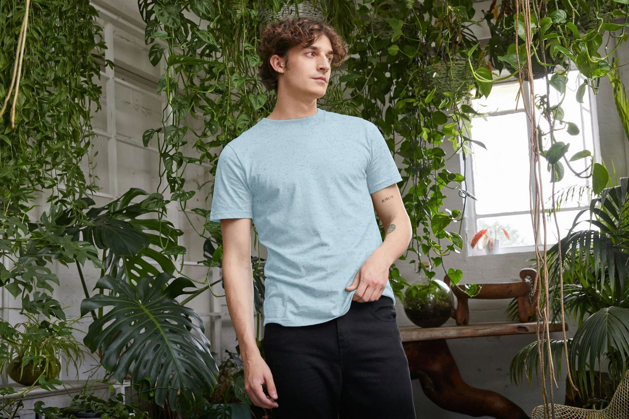Best organic cotton recycled t-shirt for men | POMP