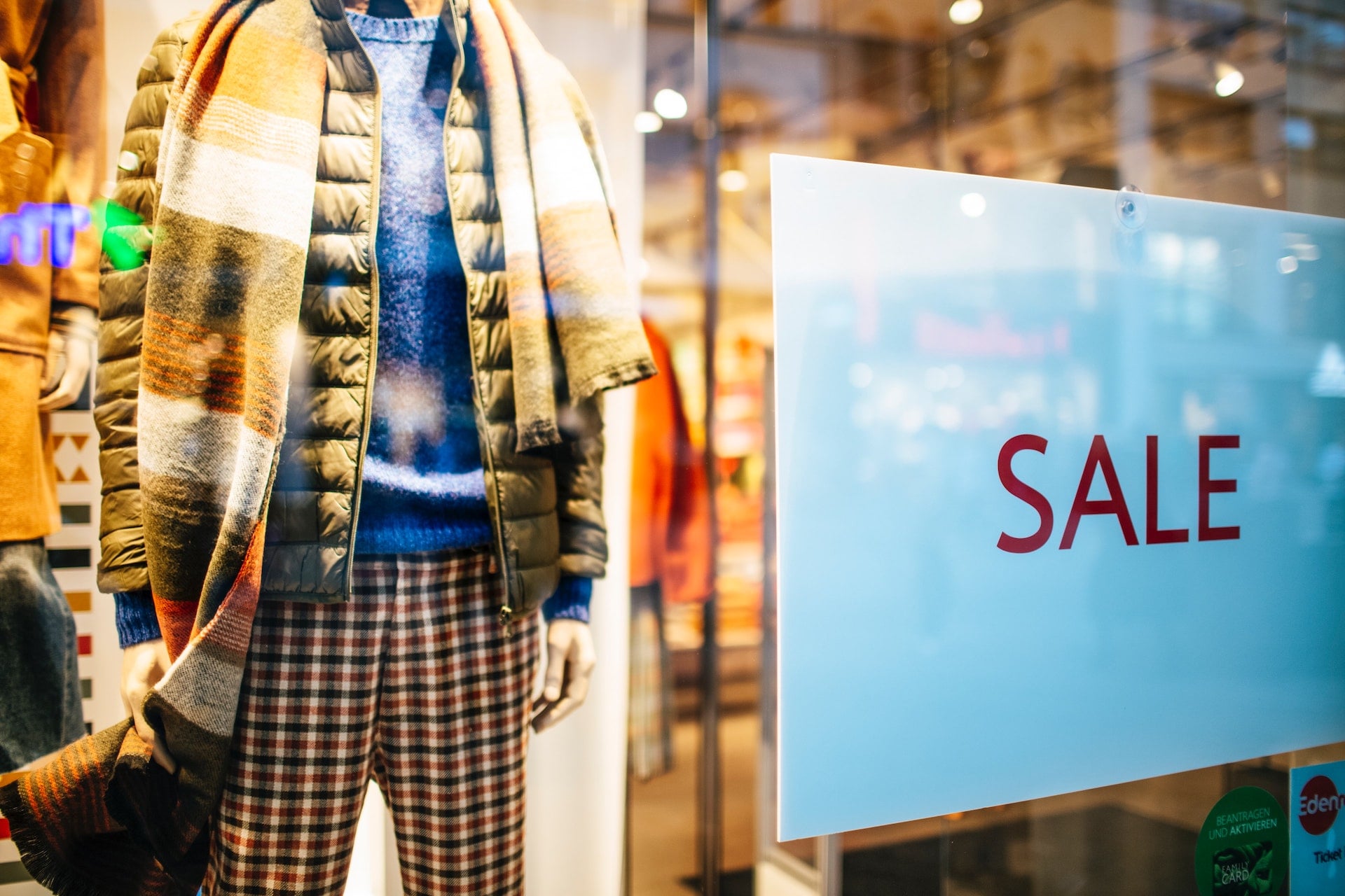 How to quit fast fashion - sales POMP