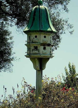 Dovecote Birdhouse with Rotted Wood
